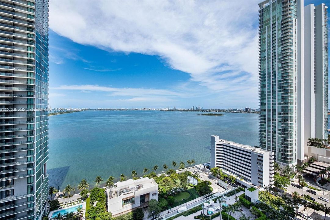 En Venta: $1,475,000 (3 camas, 3 baños, 1646 Pies cuadrados)