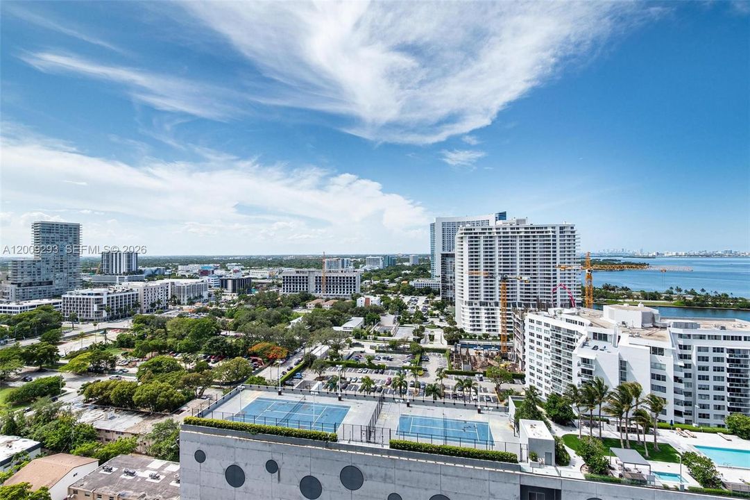 En Venta: $1,475,000 (3 camas, 3 baños, 1646 Pies cuadrados)
