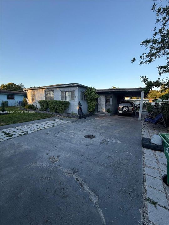 En Venta: $549,900 (0 camas, 0 baños, 2085 Pies cuadrados)