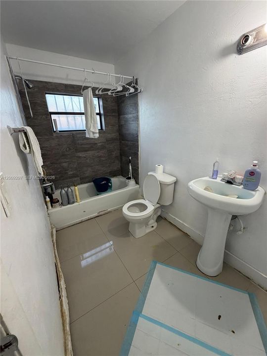En Venta: $549,900 (0 camas, 0 baños, 2085 Pies cuadrados)