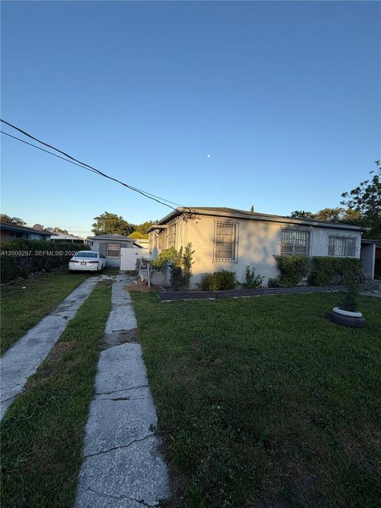 En Venta: $549,900 (0 camas, 0 baños, 2085 Pies cuadrados)