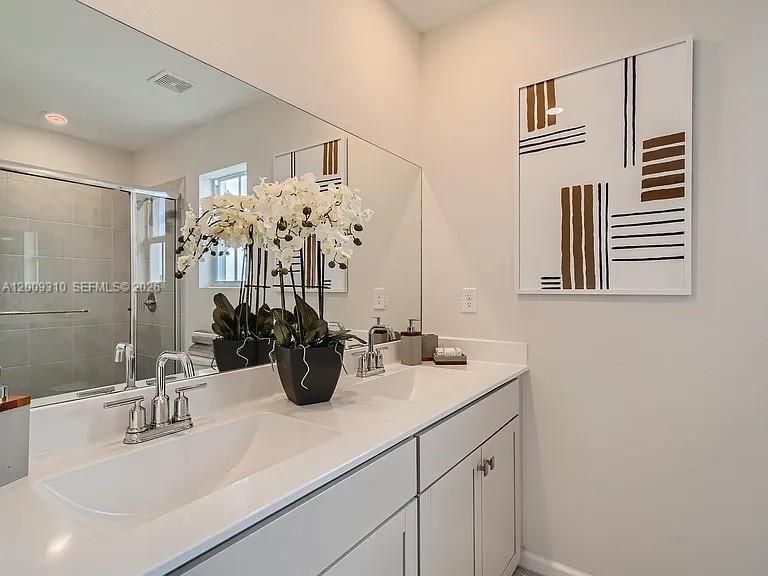 Active With Contract: $329,900 (3 beds, 2 baths, 1712 Square Feet)