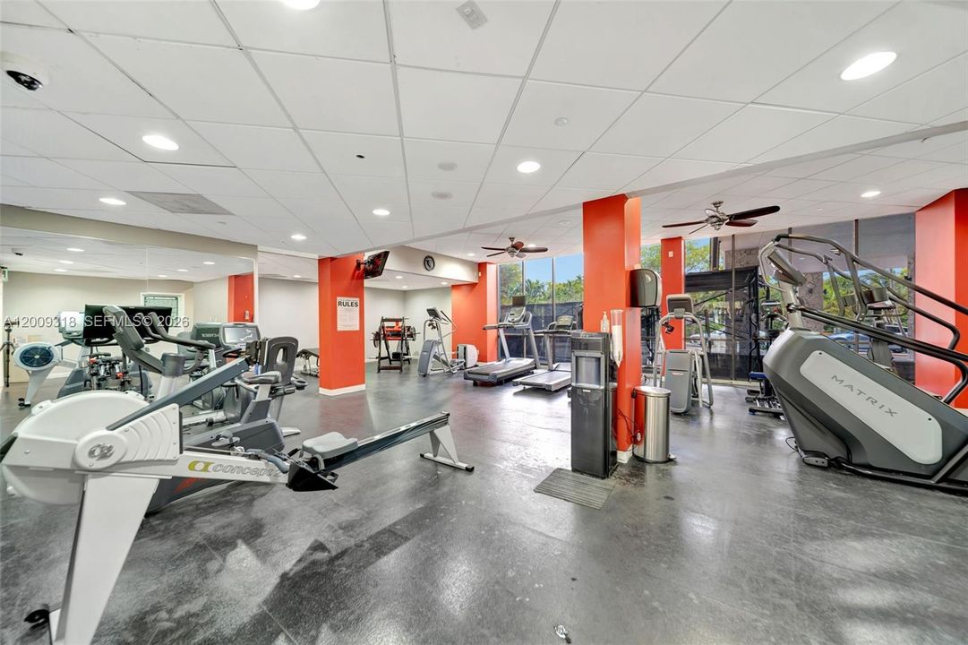 For Sale: $450,000 (2 beds, 2 baths, 1219 Square Feet)