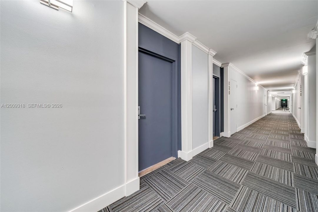 For Sale: $450,000 (2 beds, 2 baths, 1219 Square Feet)