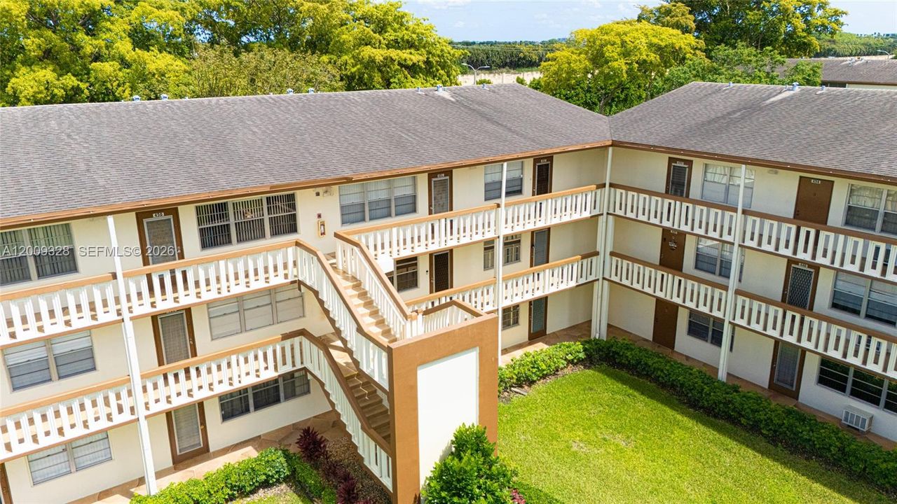 En Venta: $108,000 (2 camas, 1 baños, 840 Pies cuadrados)