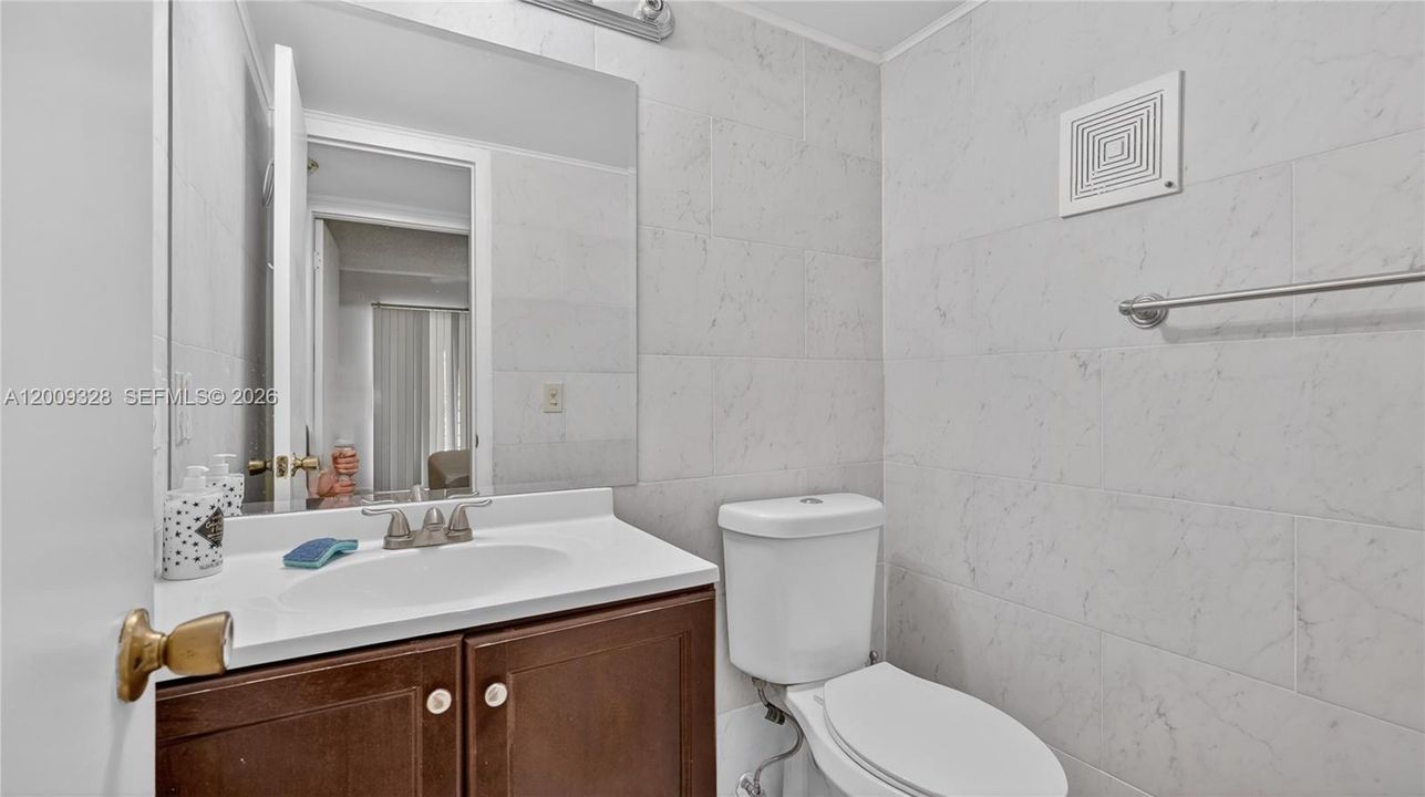 En Venta: $108,000 (2 camas, 1 baños, 840 Pies cuadrados)