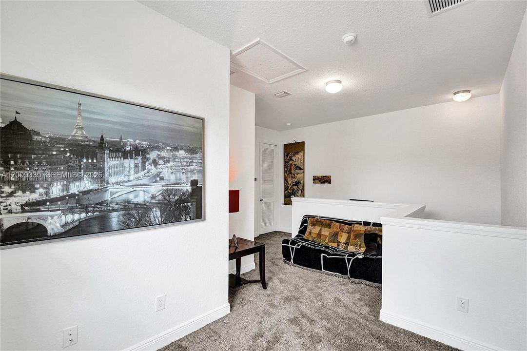 En Venta: $599,000 (3 camas, 2 baños, 2118 Pies cuadrados)