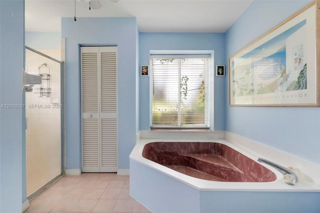 For Sale: $829,900 (4 beds, 2 baths, 2425 Square Feet)