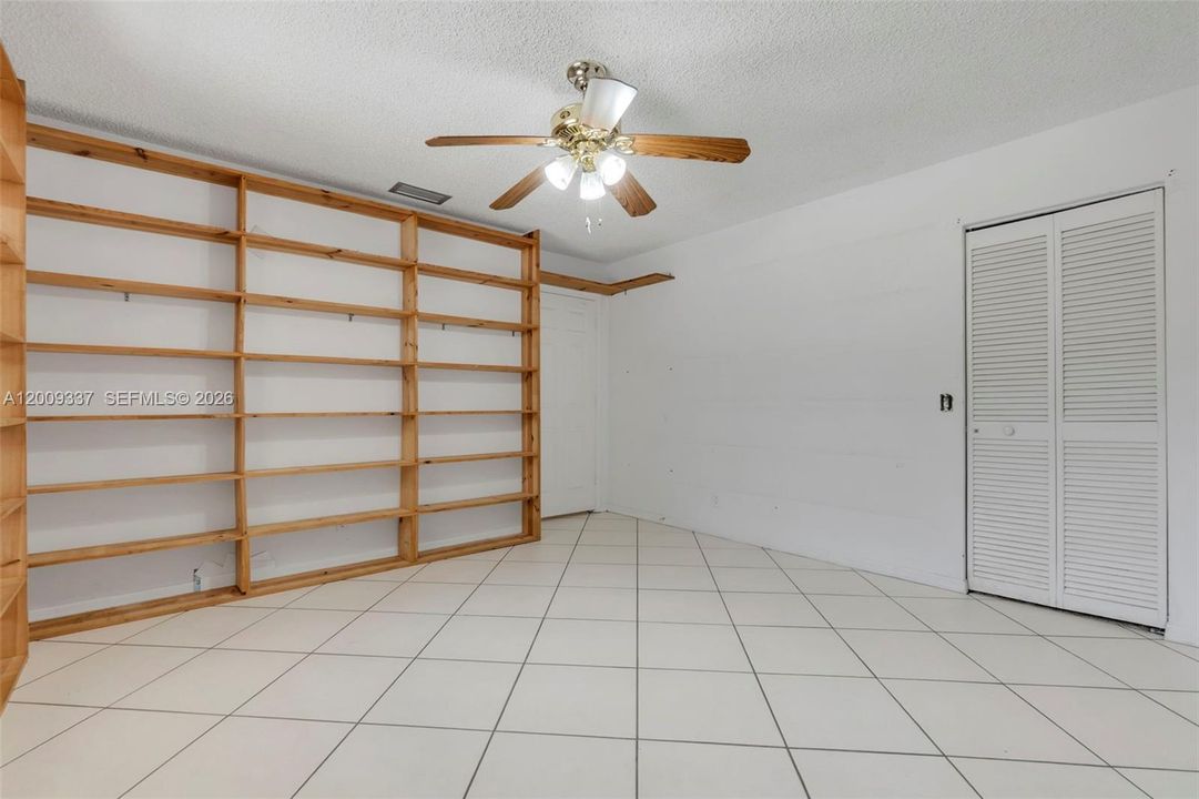 For Sale: $829,900 (4 beds, 2 baths, 2425 Square Feet)