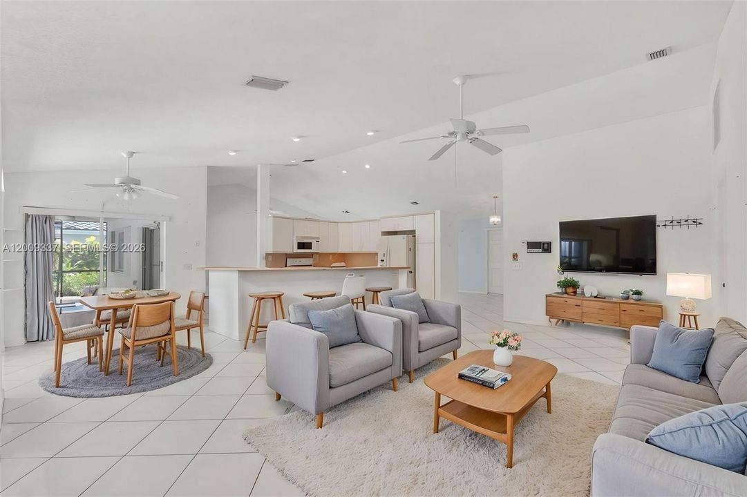For Sale: $829,900 (4 beds, 2 baths, 2425 Square Feet)
