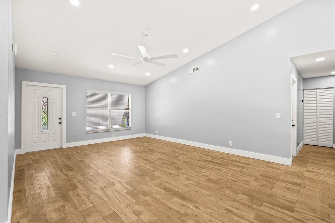 009-1146Northwest10thStreet-BoyntonBeach