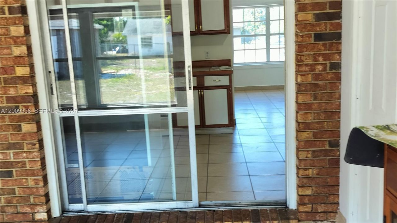 На продажу: $229,000 (3 спален, 2 ванн, 0 Квадратных фут)