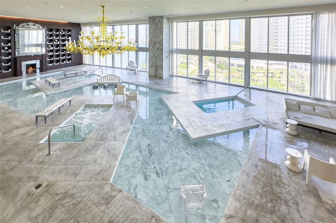 For Sale: $1,890,000 (3 beds, 2 baths, 1977 Square Feet)