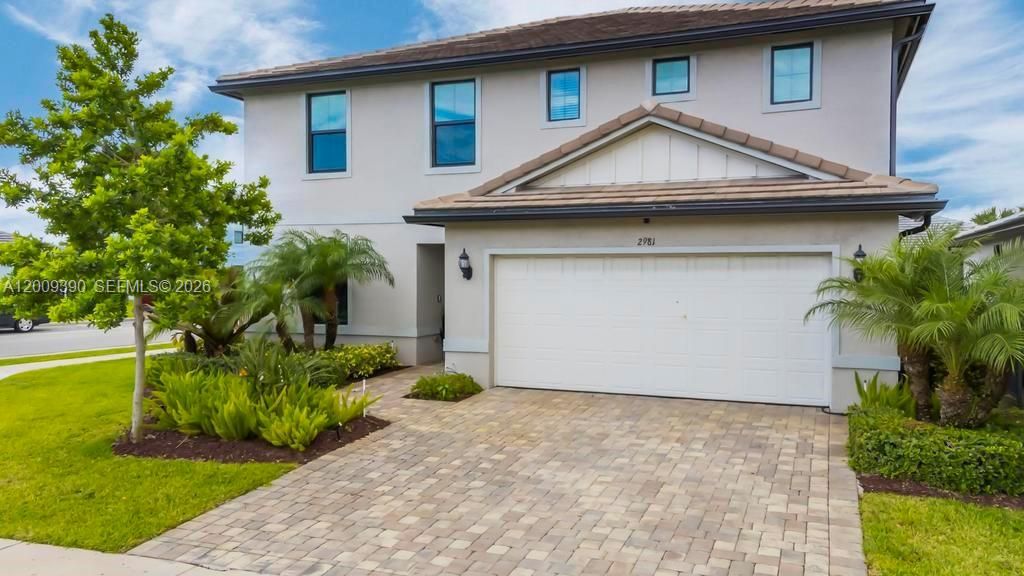 For Sale: $725,000 (5 beds, 3 baths, 2299 Square Feet)