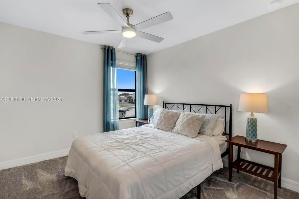 For Sale: $725,000 (5 beds, 3 baths, 2299 Square Feet)