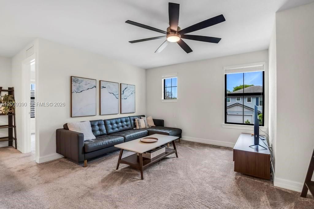For Sale: $725,000 (5 beds, 3 baths, 2299 Square Feet)