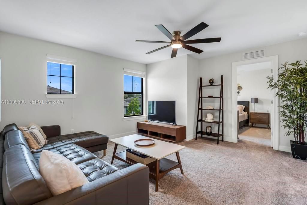 For Sale: $725,000 (5 beds, 3 baths, 2299 Square Feet)