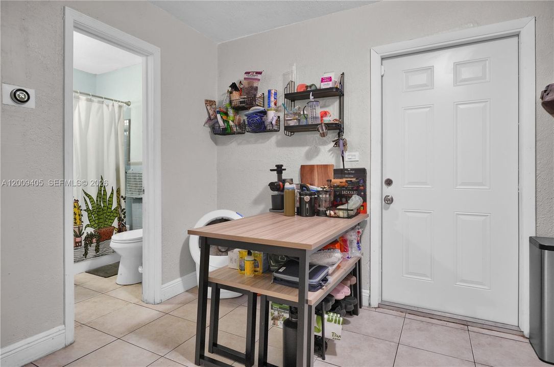 Active With Contract: $449,000 (0 beds, 0 baths, 1012 Square Feet)