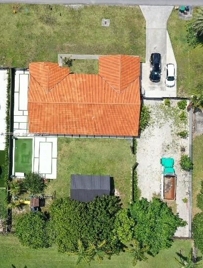 Activo con contrato: $719,000 (4 camas, 2 baños, 2086 Pies cuadrados)