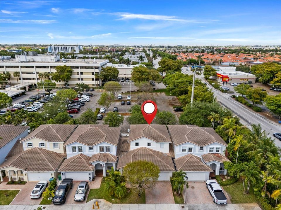 Vendido Recientemente: $700,000 (4 camas, 3 baños, 2171 Pies cuadrados)