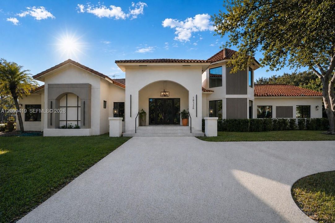 For Rent: $13,000 (6 beds, 4 baths, 3932 Square Feet)