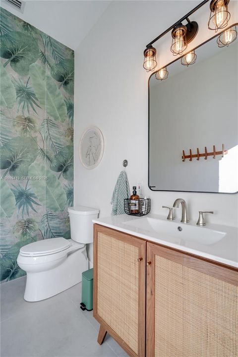 For Rent: $13,000 (6 beds, 4 baths, 3932 Square Feet)