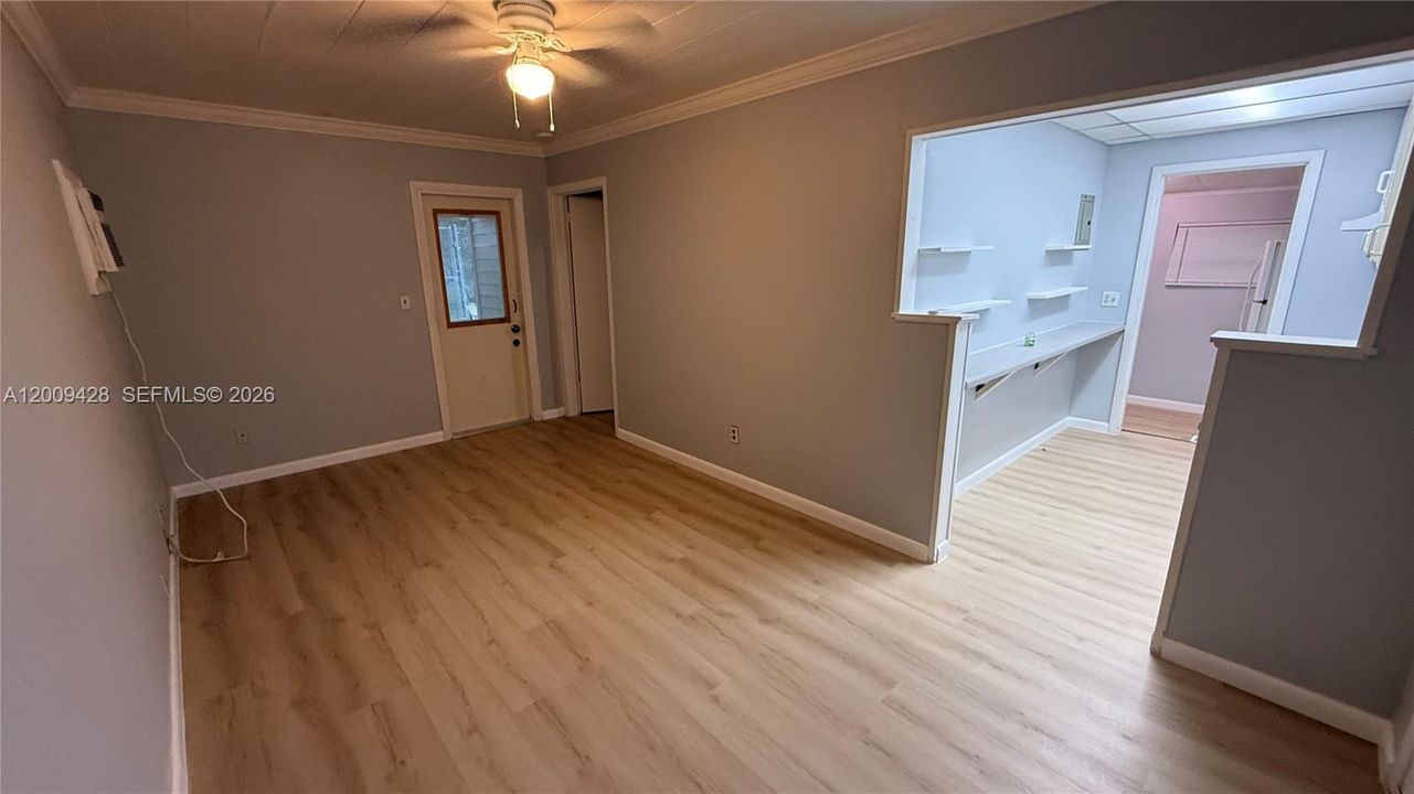 Activo con contrato: $1,350 (1 camas, 1 baños, 490 Pies cuadrados)