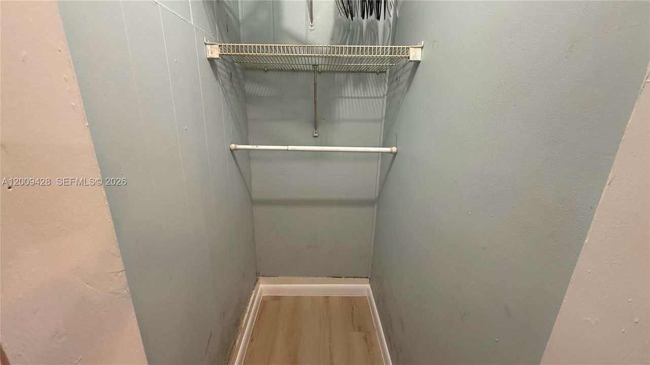Activo con contrato: $1,350 (1 camas, 1 baños, 490 Pies cuadrados)