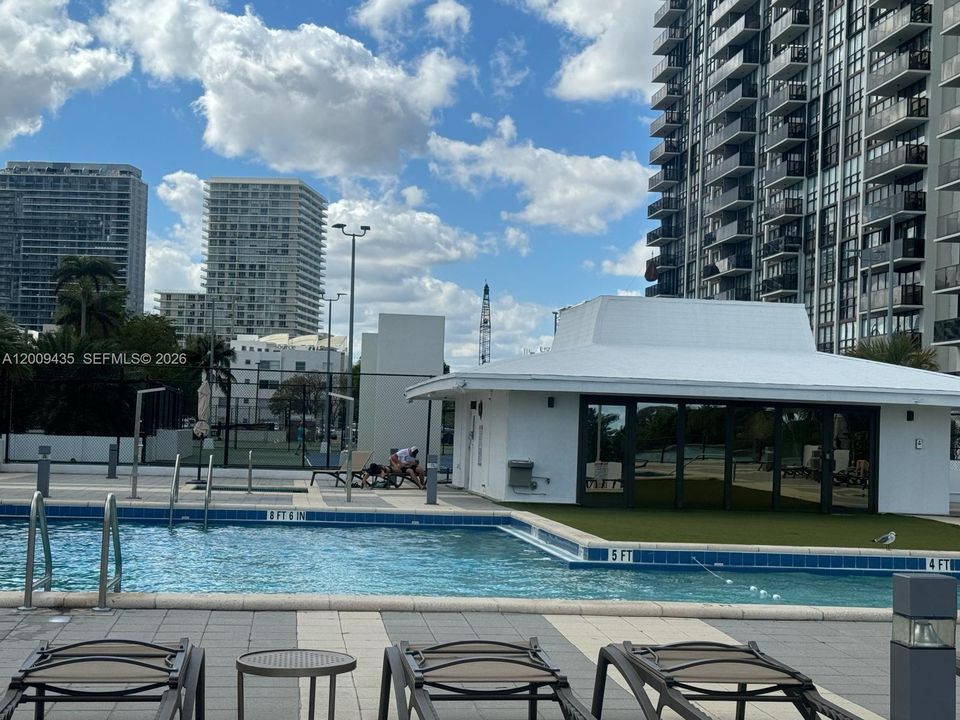 En Venta: $320,000 (1 camas, 1 baños, 768 Pies cuadrados)
