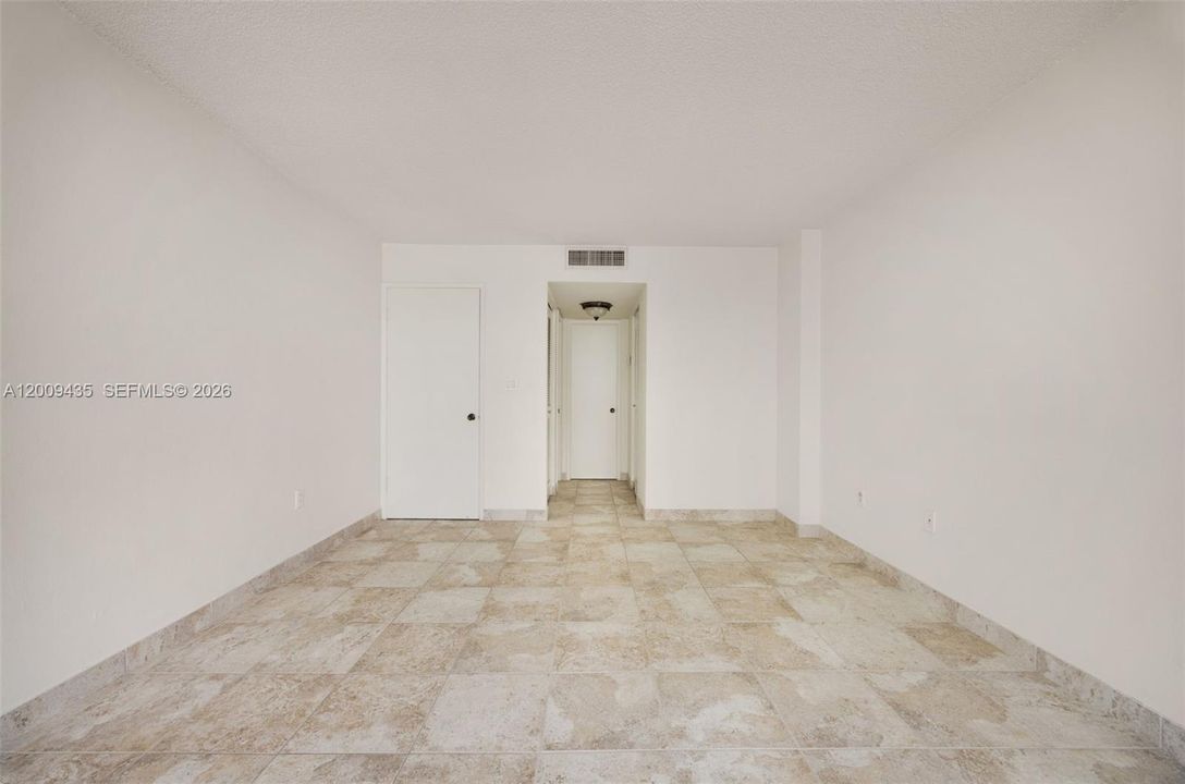 En Venta: $320,000 (1 camas, 1 baños, 768 Pies cuadrados)