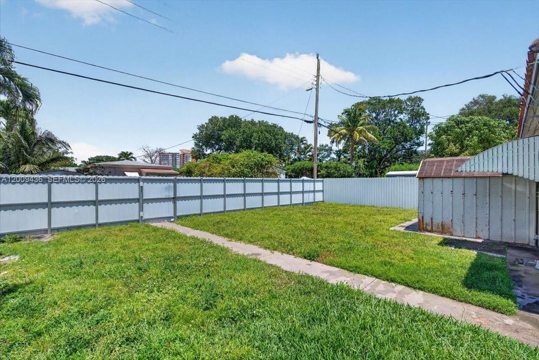 For Sale: $520,000 (4 beds, 2 baths, 1254 Square Feet)