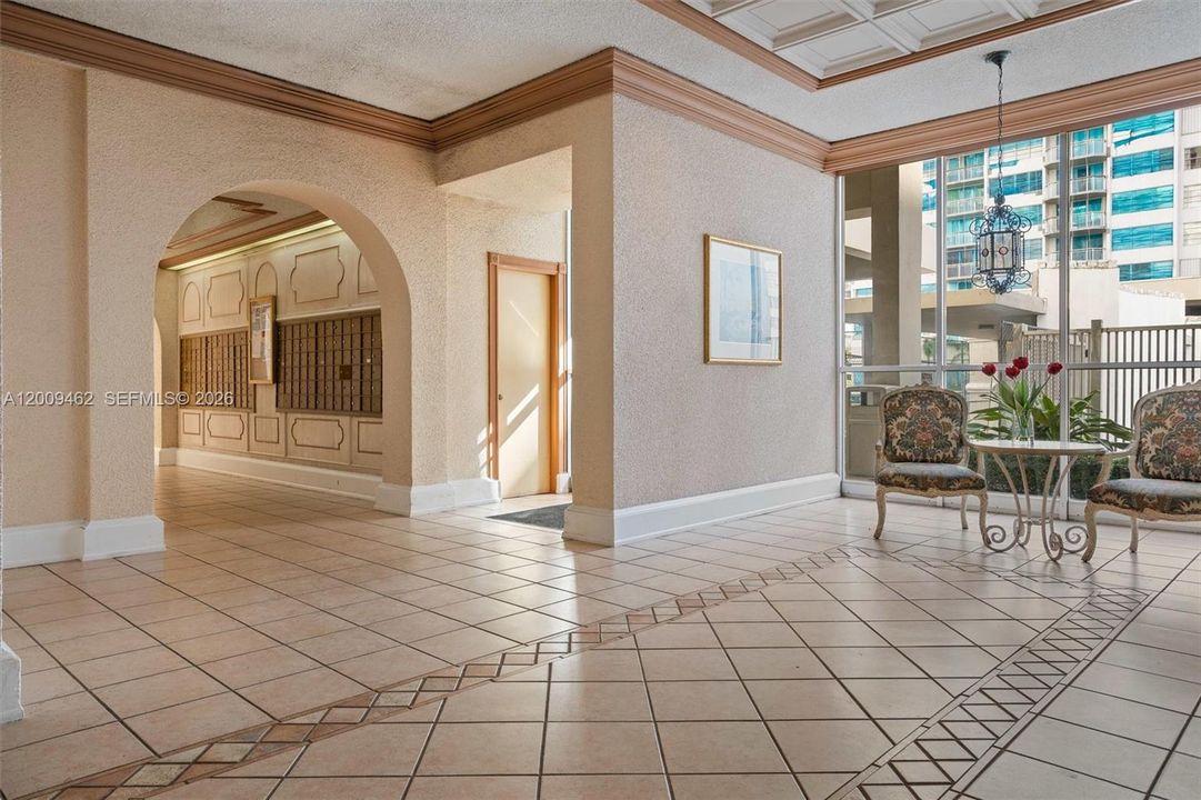 For Sale: $195,000 (2 beds, 2 baths, 1251 Square Feet)