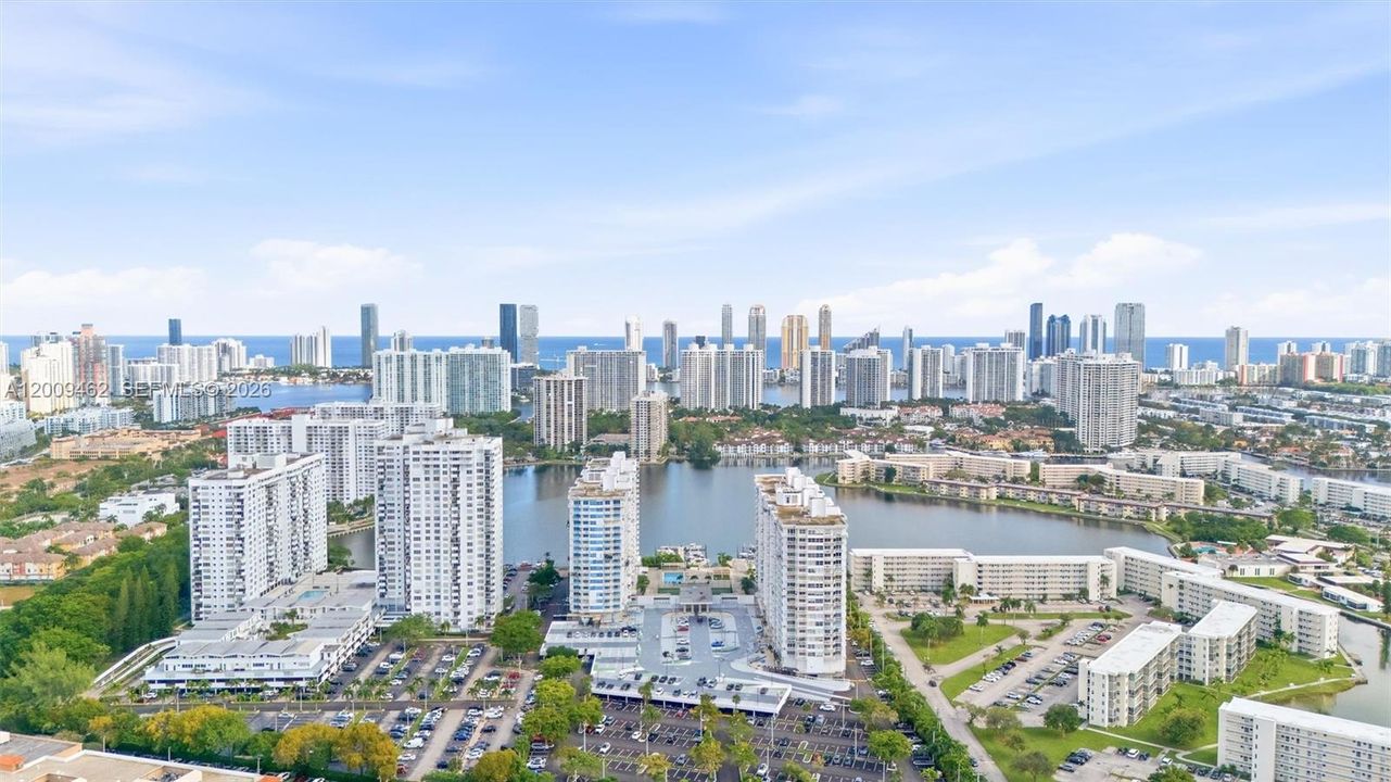 For Sale: $195,000 (2 beds, 2 baths, 1251 Square Feet)