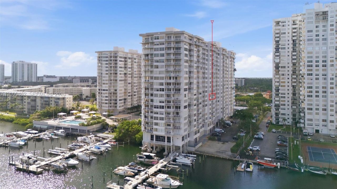 For Sale: $195,000 (2 beds, 2 baths, 1251 Square Feet)