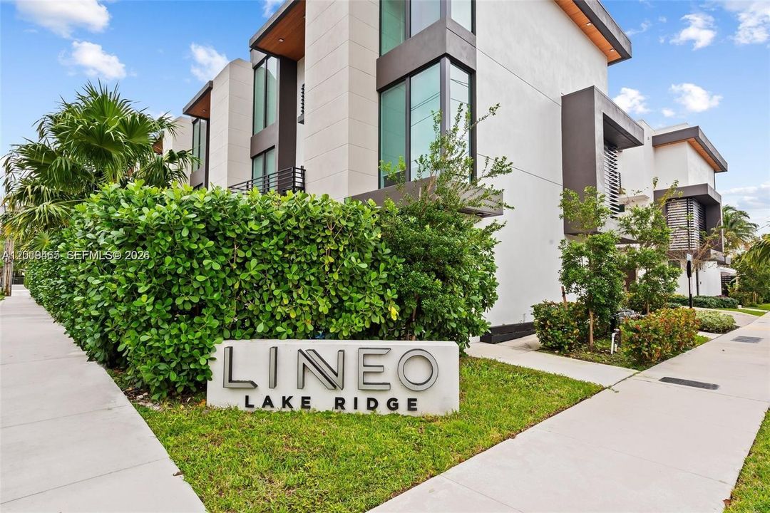 En Venta: $1,019,000 (3 camas, 3 baños, 1988 Pies cuadrados)