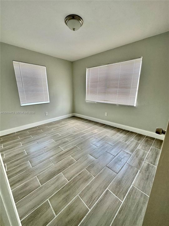 Active With Contract: $3,300 (3 beds, 2 baths, 1123 Square Feet)