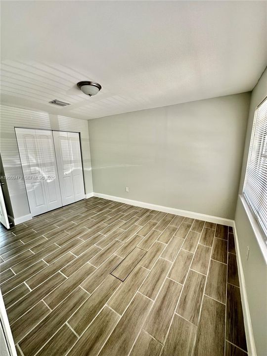 Active With Contract: $3,300 (3 beds, 2 baths, 1123 Square Feet)