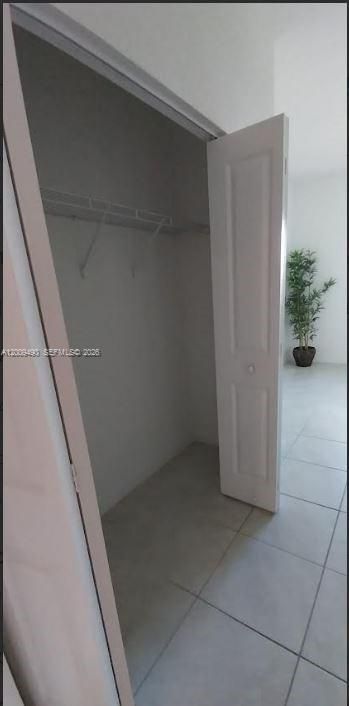 Recently Rented: $1,500 (1 beds, 1 baths, 3094 Square Feet)