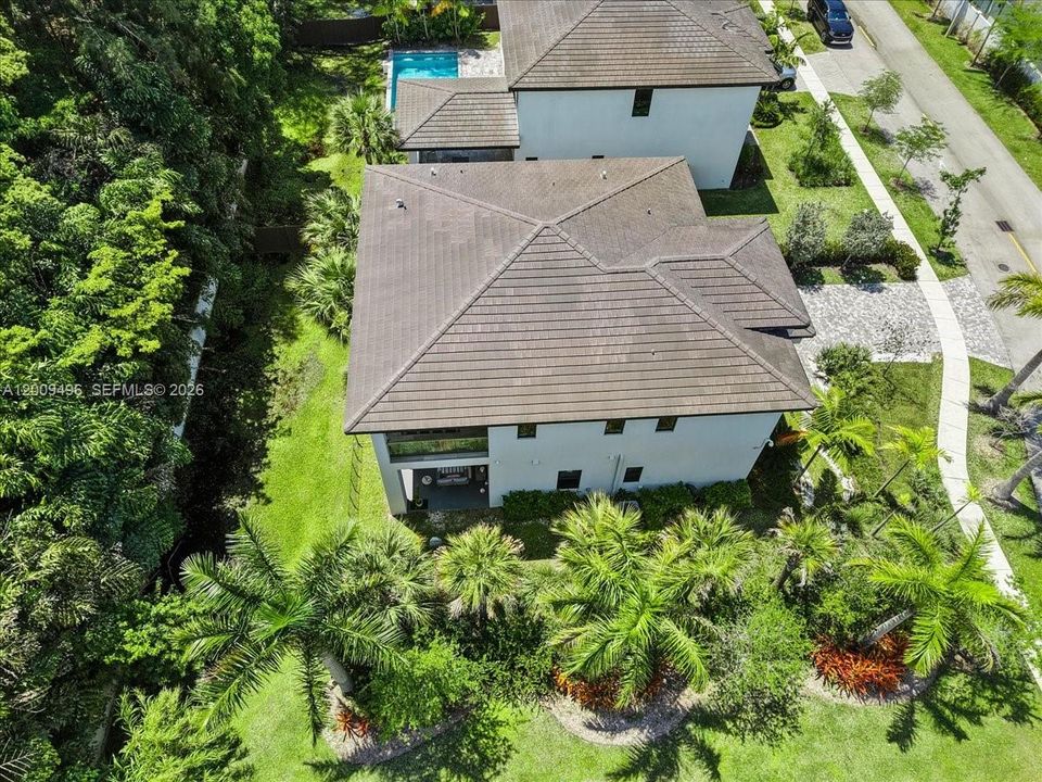 Recently Rented: $9,950 (4 beds, 4 baths, 3179 Square Feet)