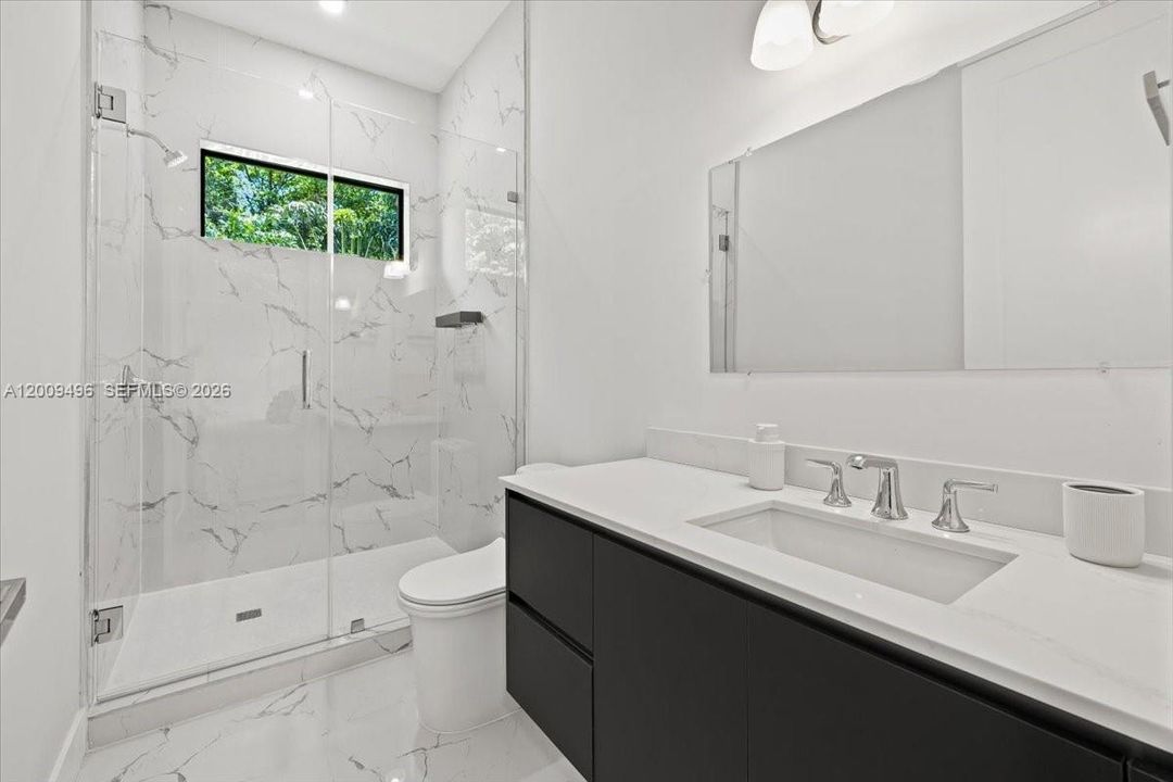 2nd Floor (Bath 3)