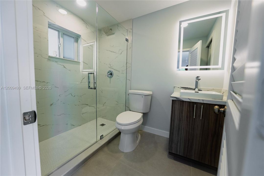 For Rent: $5,700 (3 beds, 2 baths, 1279 Square Feet)