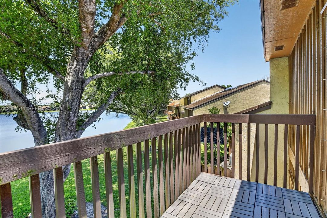 For Sale: $434,900 (3 beds, 2 baths, 1652 Square Feet)