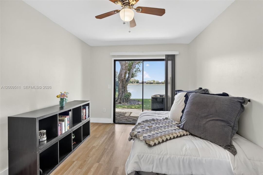 For Sale: $434,900 (3 beds, 2 baths, 1652 Square Feet)