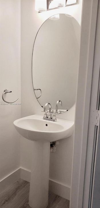 Activo con contrato: $2,650 (2 camas, 2 baños, 1110 Pies cuadrados)
