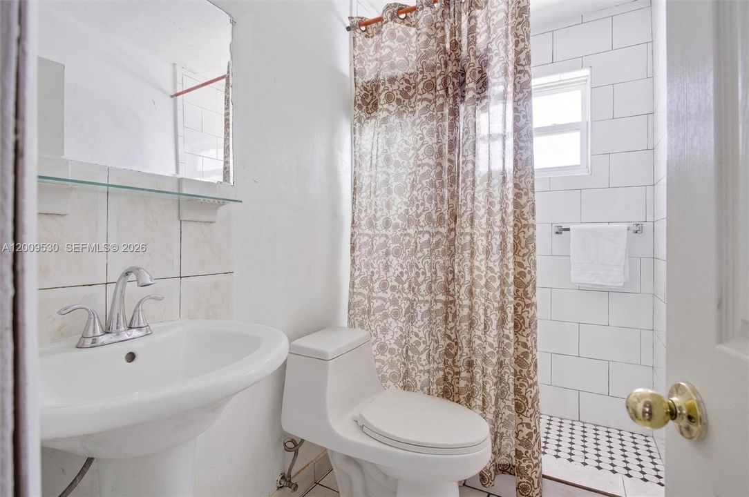 Activo con contrato: $875,000 (0 camas, 0 baños, 2956 Pies cuadrados)
