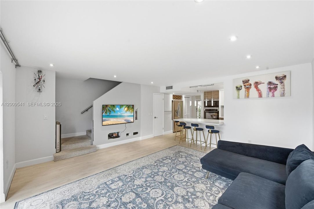 For Sale: $710,000 (3 beds, 2 baths, 1640 Square Feet)