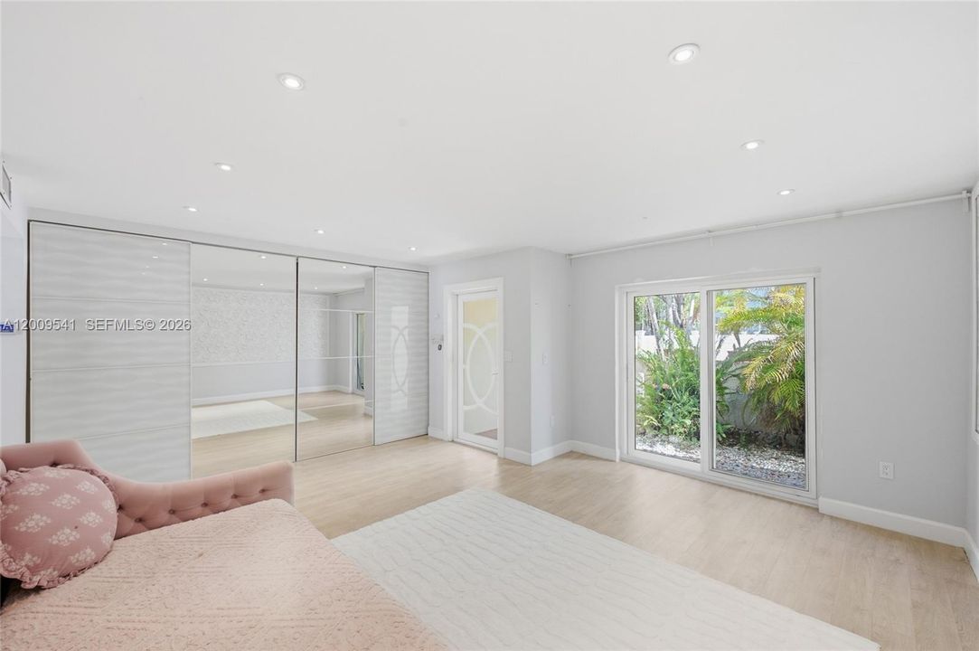 For Sale: $710,000 (3 beds, 2 baths, 1640 Square Feet)