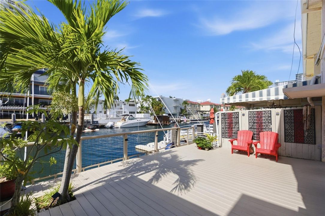 For Sale: $710,000 (3 beds, 2 baths, 1640 Square Feet)