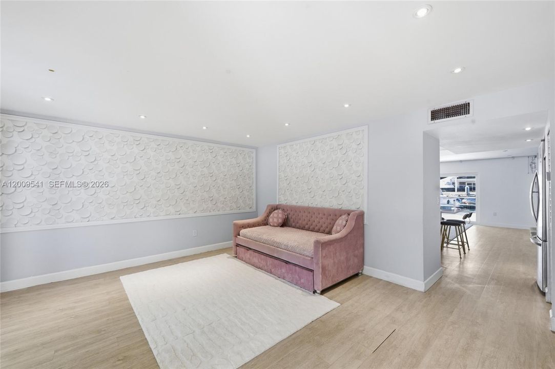 For Sale: $710,000 (3 beds, 2 baths, 1640 Square Feet)
