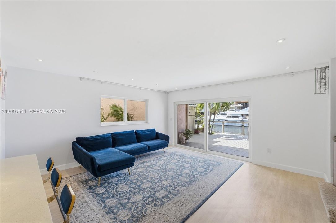 For Sale: $710,000 (3 beds, 2 baths, 1640 Square Feet)